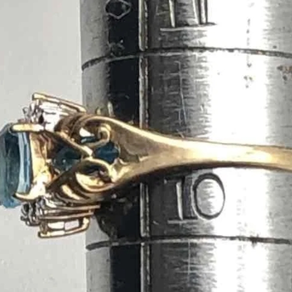 10kt Gold Blue Topaz & Diamond Elegant Gold Women's Ring Sz.10.5 - Picture 12 of 12